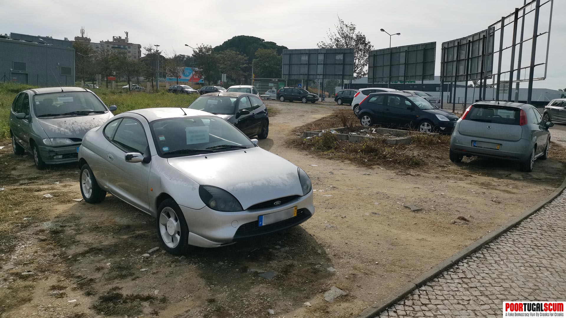 Private car sales park in Portugal